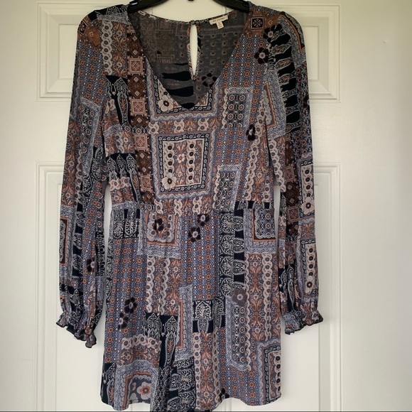 En Creme Pants - •En Crème• Boho Long Sleeve Floral Romper - Small